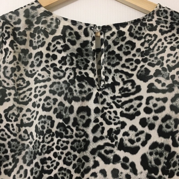 Socialite Animal Print Tie Front Blouse Top - Picture 8 of 8